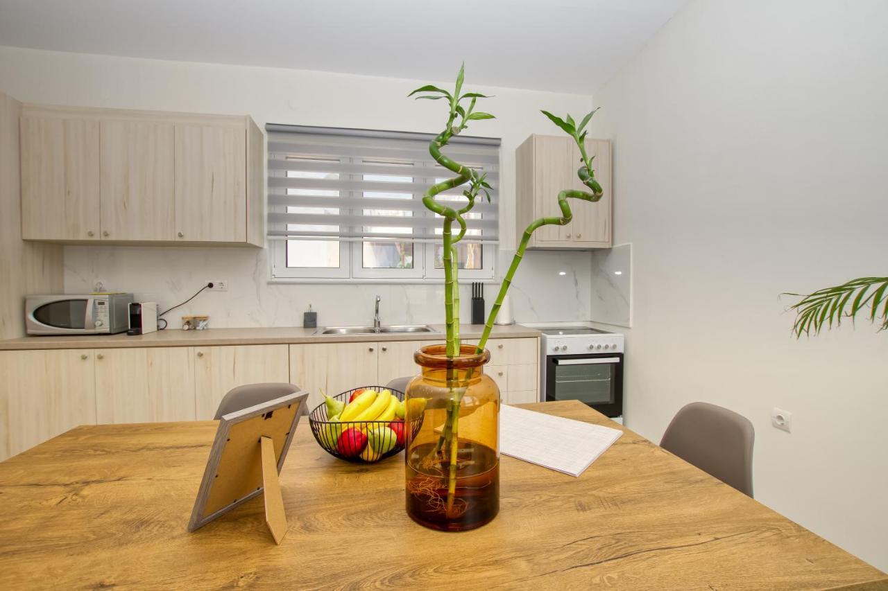 Callisto House In Апартаменты Каливес